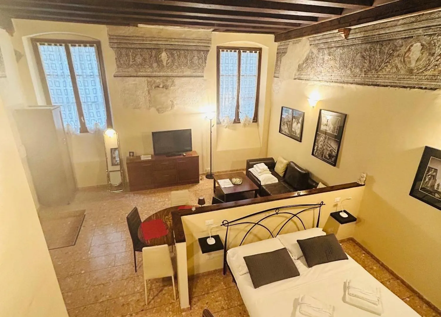 דירות ורונה Palazzo Duomo 0*,