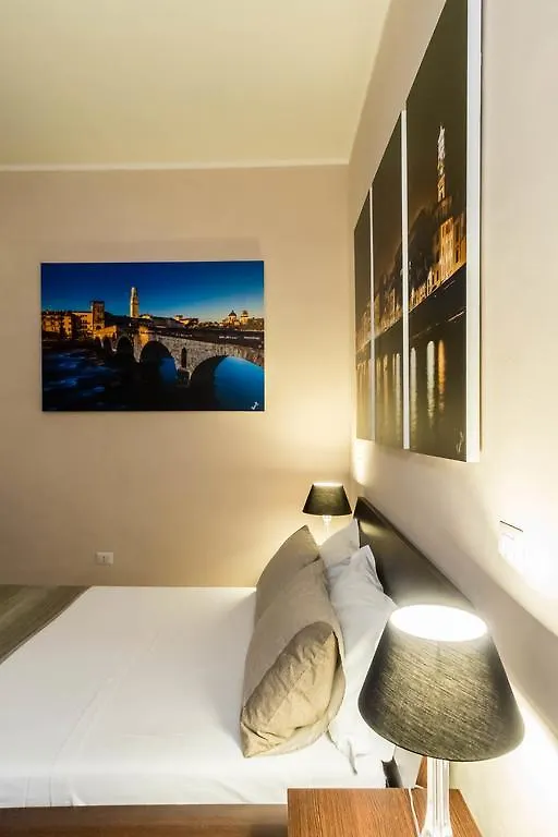 דירות ורונה Palazzo Duomo 0*,  איטליה
